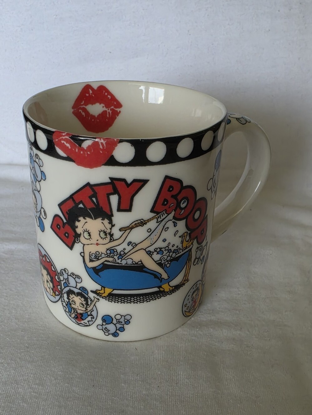 Betty Boop Ceramic Mug with Red Lip Accent